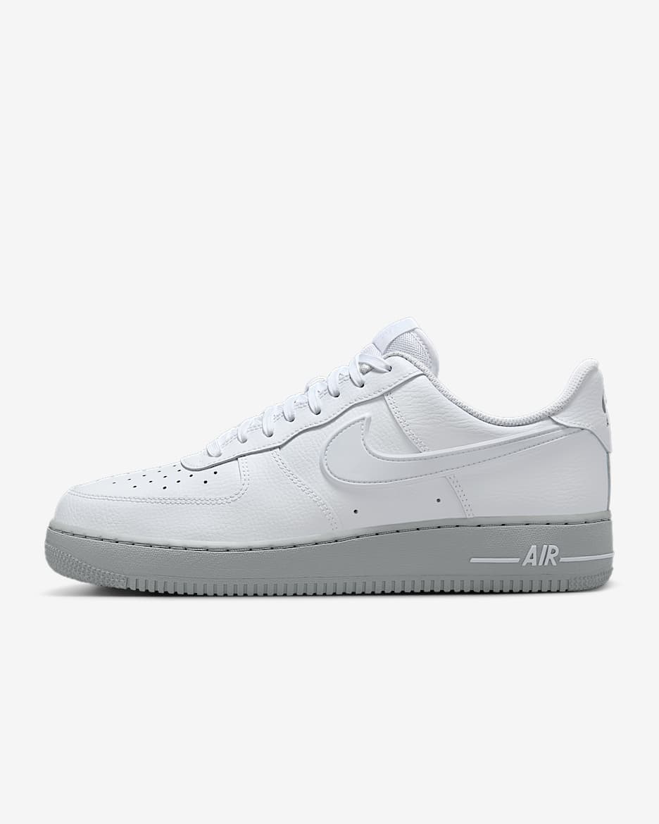 Nike Air Force 1 07 Herrenschuh. Nike CH